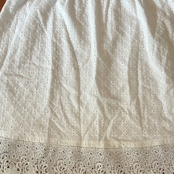 NWT Isaac Mizrahi White Embroidered Skirt with Elastic Waist and Lace/Size Large - Picture 3 of 8